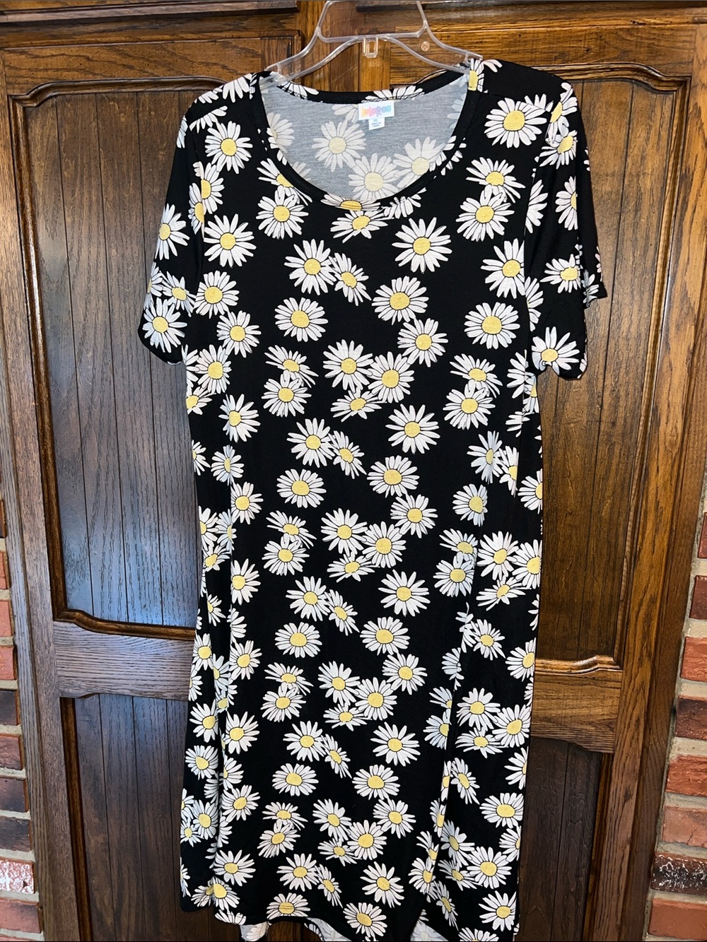 Lularoe 3 Dresses 2 Carly’s and one with pockets! - Picture 2 of 4
